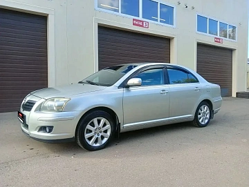 Toyota Avensis, 2008г., передний привод, автомат