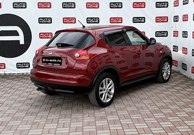 Nissan Juke, 2012г., передний привод, вариатор