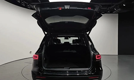 Mercedes-Benz GLB, 2021г., полный привод, робот