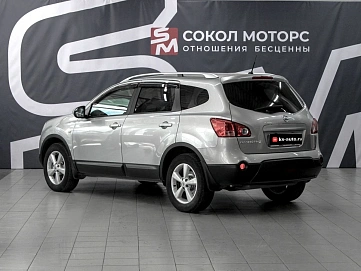 Nissan Qashqai, 2008г., передний привод, механика