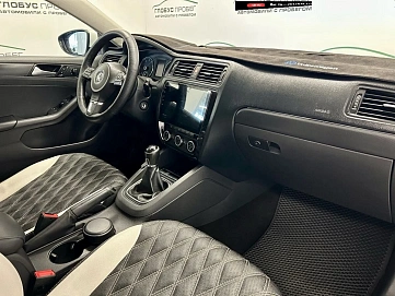 Volkswagen Jetta, 2014г., передний привод, механика