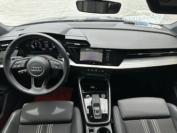 Audi A3, 2023г., передний привод, робот