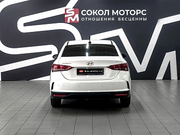Hyundai Solaris, 2021г., передний привод, автомат