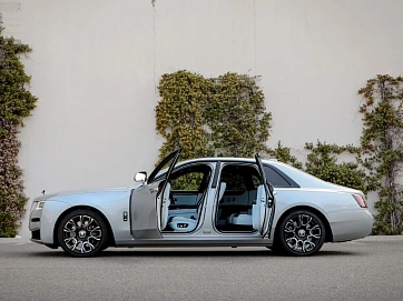 Rolls-Royce Ghost, 2024г., полный привод, автомат