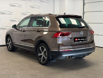 Volkswagen Tiguan, 2017г., полный привод, робот