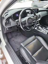 Kia Stinger, 2018г., полный привод, автомат