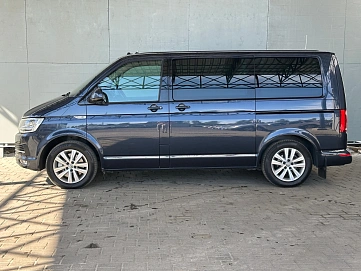 Volkswagen Multivan, 2018г., полный привод, робот