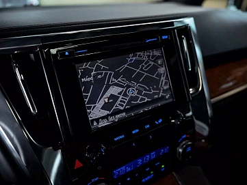 Toyota Alphard, 2016г., передний привод, автомат