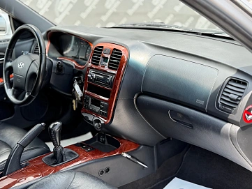 Hyundai Sonata, 2006г., передний привод, механика