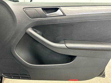 Volkswagen Jetta, 2014г., передний привод, механика