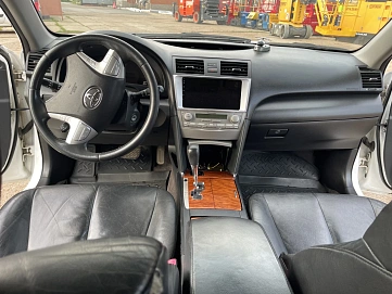 Toyota Camry, 2009г., передний привод, автомат