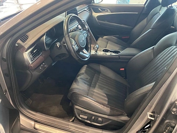 Genesis G70, 2020г., полный привод, автомат