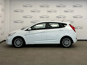 Hyundai Solaris, 2013г., передний привод, автомат