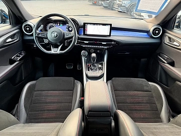 Alfa Romeo Tonale, 2022г., передний привод, робот