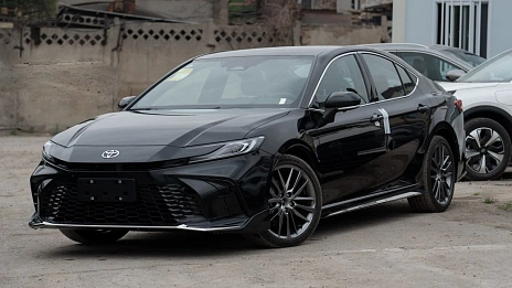 Toyota Camry, 2026г., передний привод, вариатор