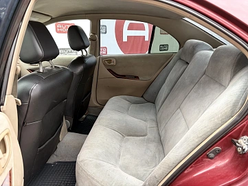 Mitsubishi Galant, 2000г., передний привод, автомат