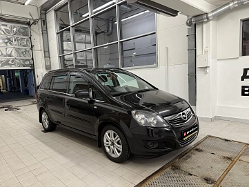Opel Zafira, 2011г., передний привод, робот