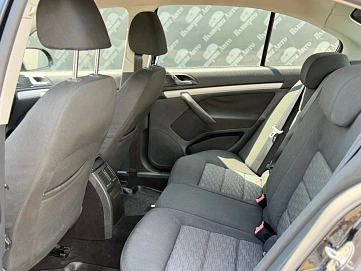 Skoda Octavia, 2011г., передний привод, робот