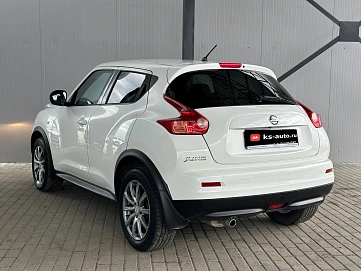 Nissan Juke, 2013г., передний привод, вариатор