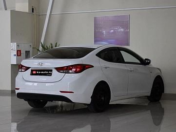 Hyundai Elantra, 2014г., передний привод, механика