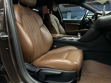 Genesis G70, 2019г., полный привод, автомат