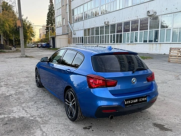 BMW 1 серии, 2019г, задний привод, автомат