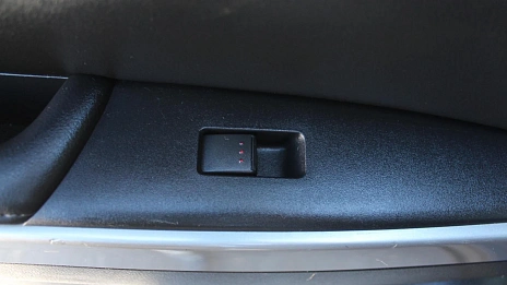 Mazda CX-7, 2011г., передний привод, механика