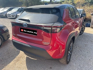 Toyota Yaris Cross, 2022г, передний привод, вариатор