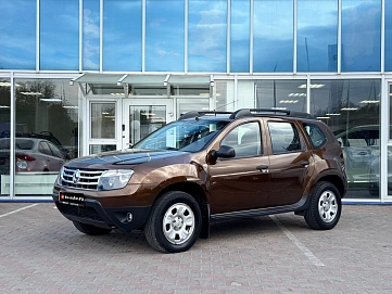 Renault Duster, 2012г., полный привод, механика