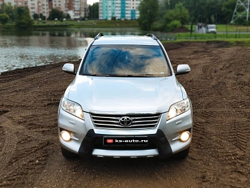 Toyota RAV4, 2011г, полный привод, вариатор