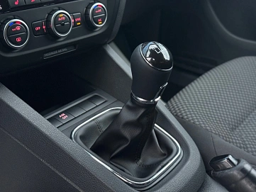 Volkswagen Jetta, 2014г., передний привод, механика
