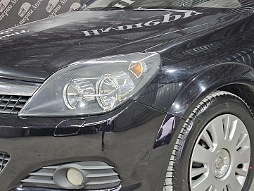 Opel Astra GTC, 2008г., передний привод, робот