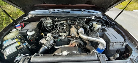 Nissan Pathfinder, 2012г., полный привод, механика