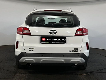 FAW Besturn X80, 2018г., передний привод, механика