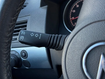Opel Astra, 2008г., передний привод, автомат