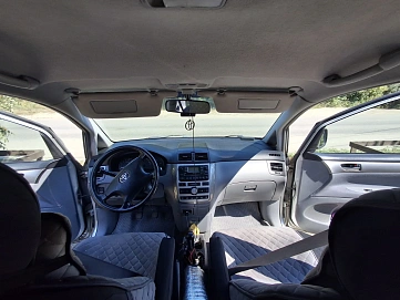 Toyota Avensis Verso, 2002г., передний привод, механика