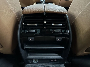 BMW 5 серии, 2021г., задний привод, автомат