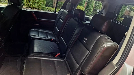 Infiniti QX56, 2005г., полный привод, автомат