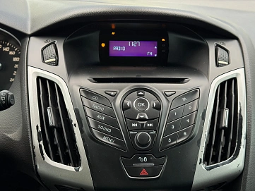 Ford Focus, 2012г., передний привод, робот
