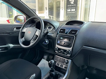 Geely Emgrand EC7, 2013г., передний привод, механика
