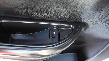 Opel Astra, 2014г., передний привод, механика