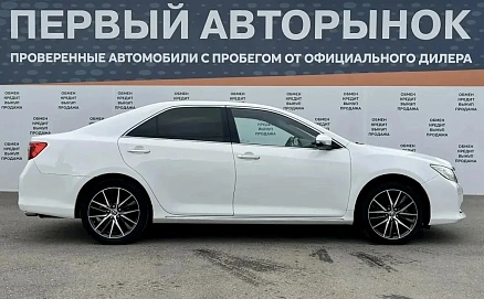 Toyota Camry, 2013г., передний привод, автомат
