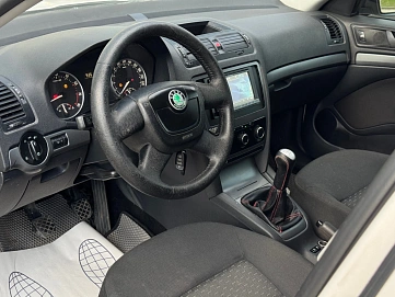 Skoda Octavia, 2013г., передний привод, механика
