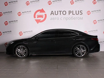 Toyota Camry, 2025г., передний привод, вариатор