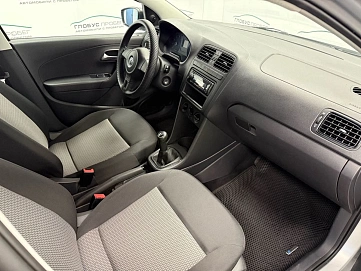 Volkswagen Polo, 2011г., передний привод, механика