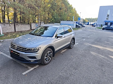 Volkswagen Tiguan, 2018г., полный привод, робот
