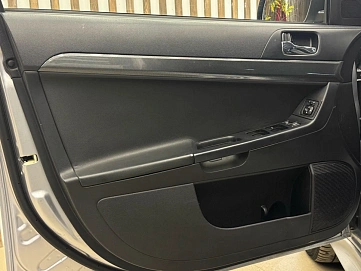 Mitsubishi Lancer, 2007г., передний привод, вариатор