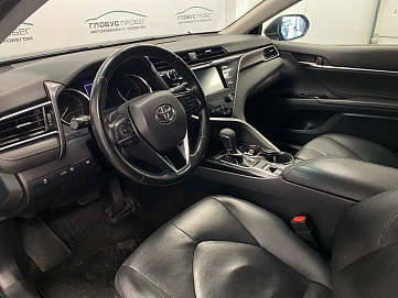 Toyota Camry, 2018г., передний привод, автомат