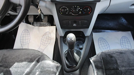 Renault Sandero, 2014г., передний привод, механика