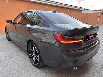 BMW 3 серии, 2020г, задний привод, автомат